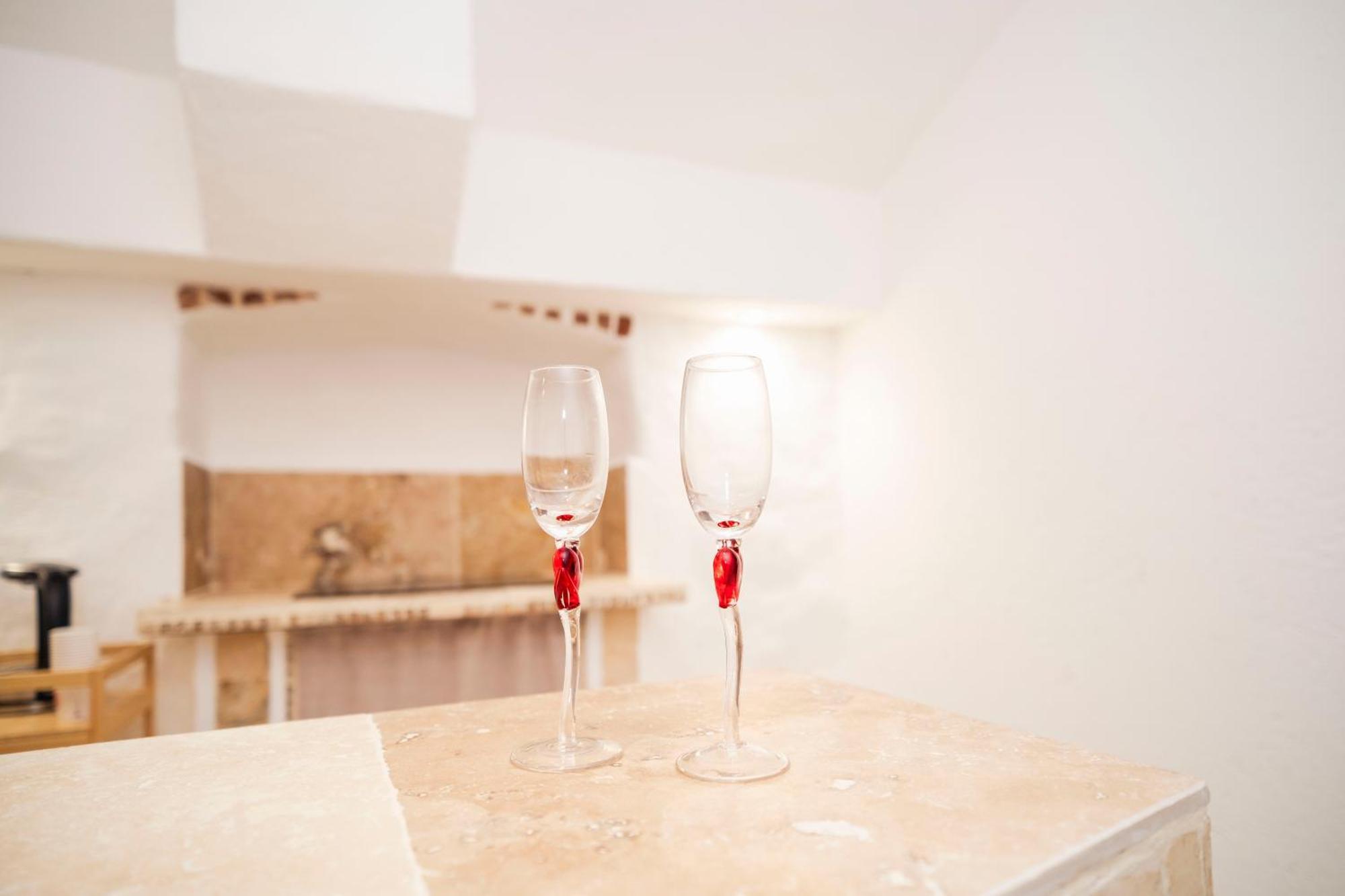 Le Temple D'Aphrodite, Appartement Avec Spa Vienne  Exterior photo