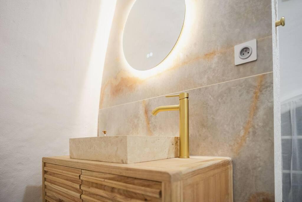 Le Temple D'Aphrodite, Appartement Avec Spa Vienne  Exterior photo
